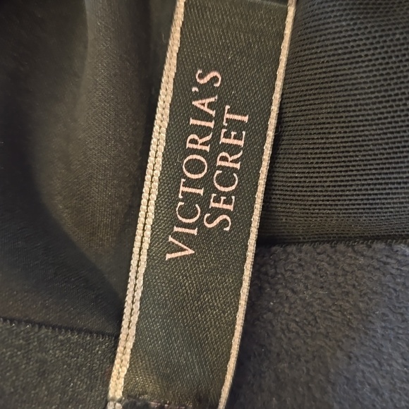 Victoria's Secret Front Closure Underwire Sports Bras - Picture 2 of 8